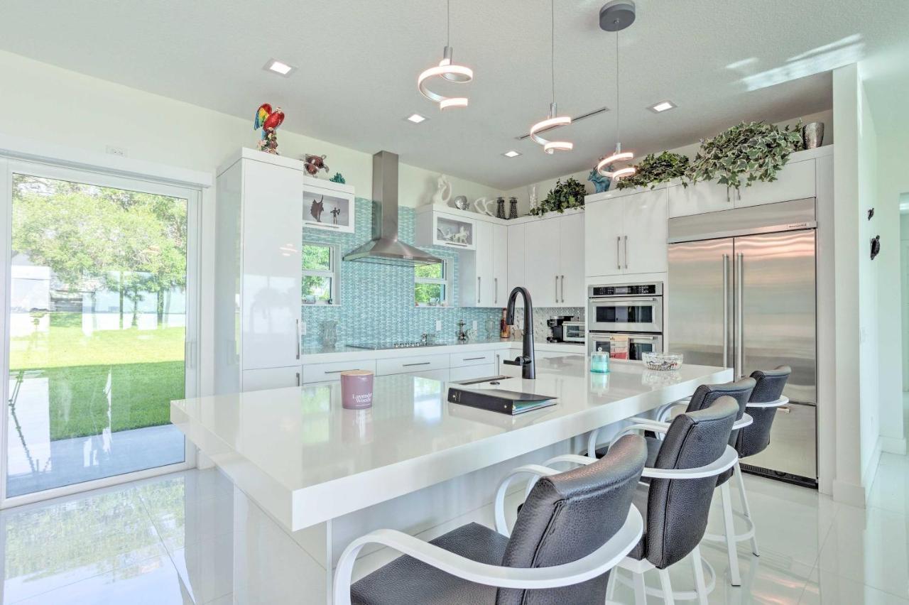 Sleek Fort Pierce Vacation Rental With Private Dock! Екстер'єр фото